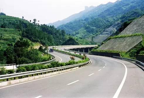 成绵高速路况更新，驶向自然美景，探寻内心宁静之旅