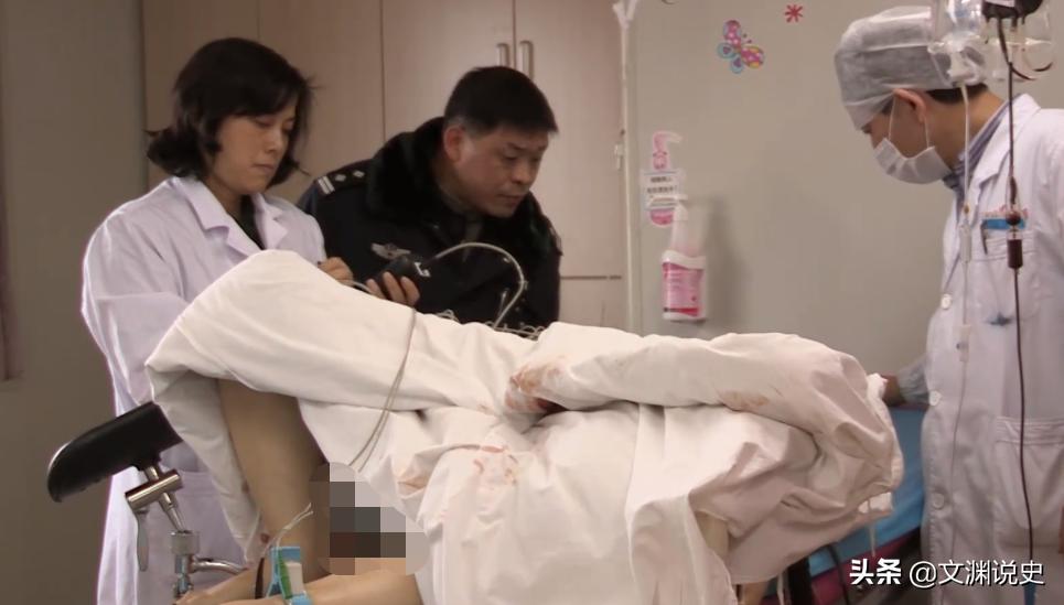 双胞胎产检正常却胎死腹中事件引发关注，医院回应与内心平静之旅的挑战
