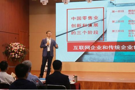 迈向5G时代的全面指南，媒体眼中的两条腿走路战略