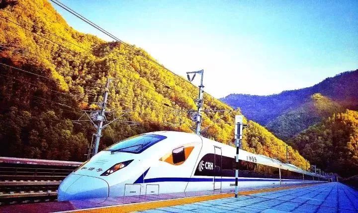 安九高铁最新动态，自然美景之旅即将启程，宁静与欢笑的期待之旅