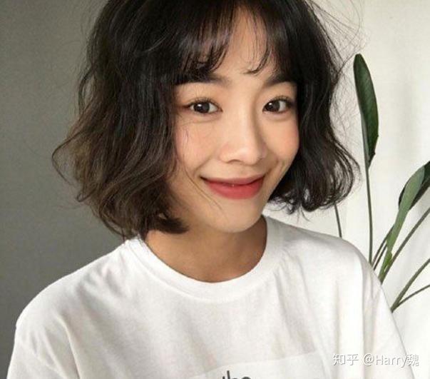 最新短发发型设计，开启一段温馨有趣的发型之旅